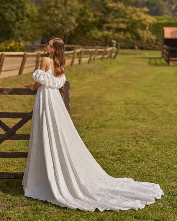 Malú Novias 483 - Imagen 2